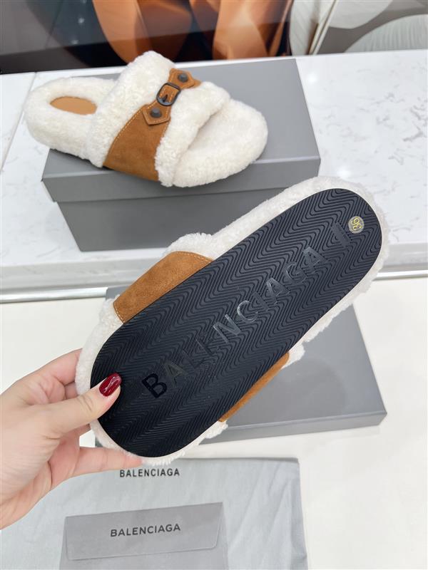 20251128184419560 230